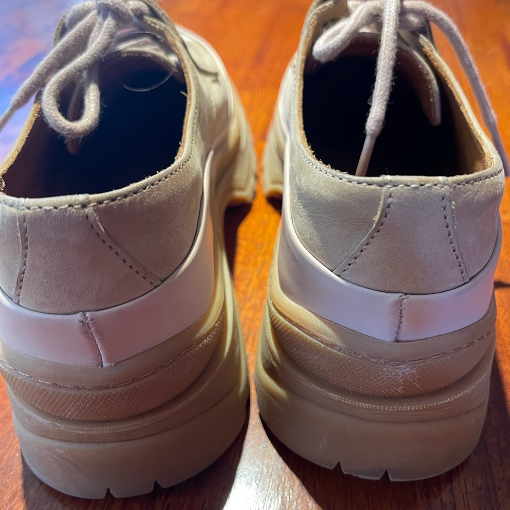 Rachel Comey ready for spring!!Women’s lovett shoe in Light Beige suede - Picture 3 of 7
